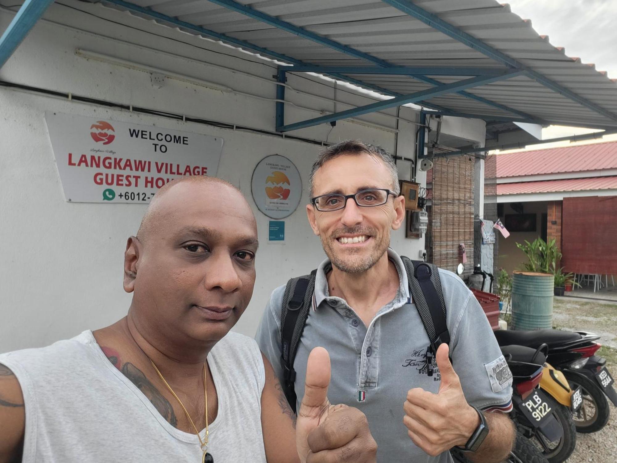 Langkawi Village Budget Rooms Pantai Cenang  Buitenkant foto